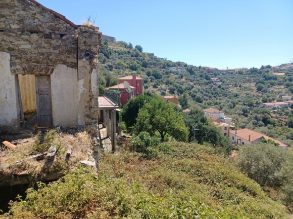 Casa da ristrutturare a Fornilli di Montecorice