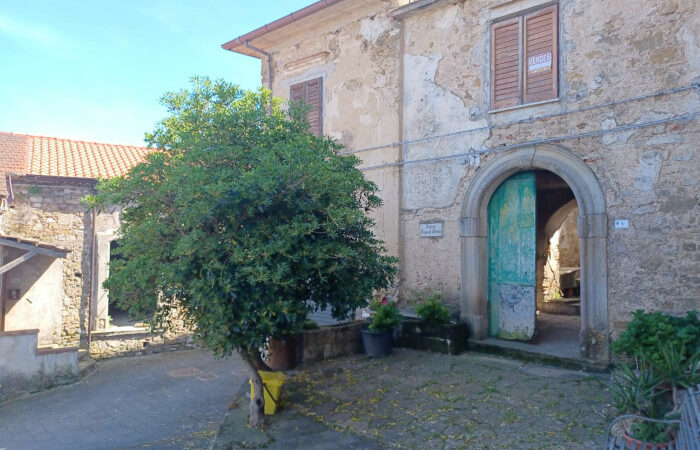 Immobile in vendita ad Ogliastro Cilento, località Finocchito