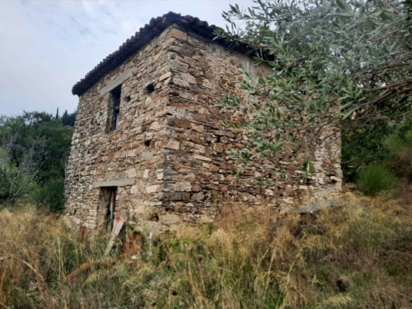 Terreno con rudere a Torchiara, in SP86