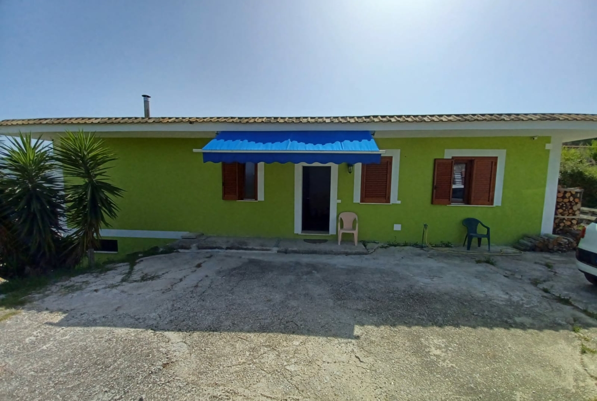Villa ad Agropoli, Via Ludovico Ariosto