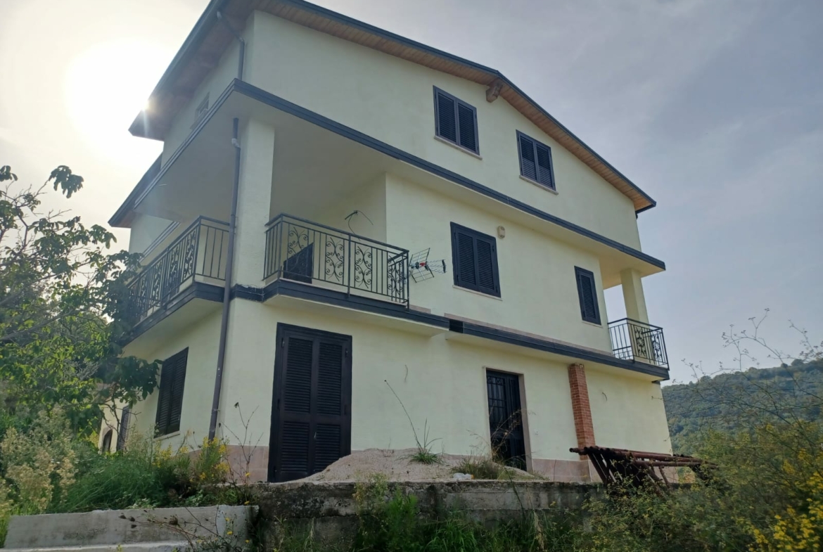 Villa in vendita a Cicerale contrada San Felice