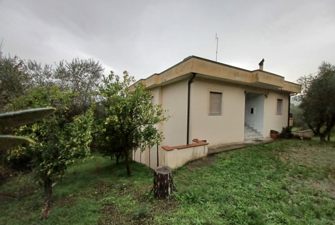 Villa in vendita a Roccadaspide in località Carretiello