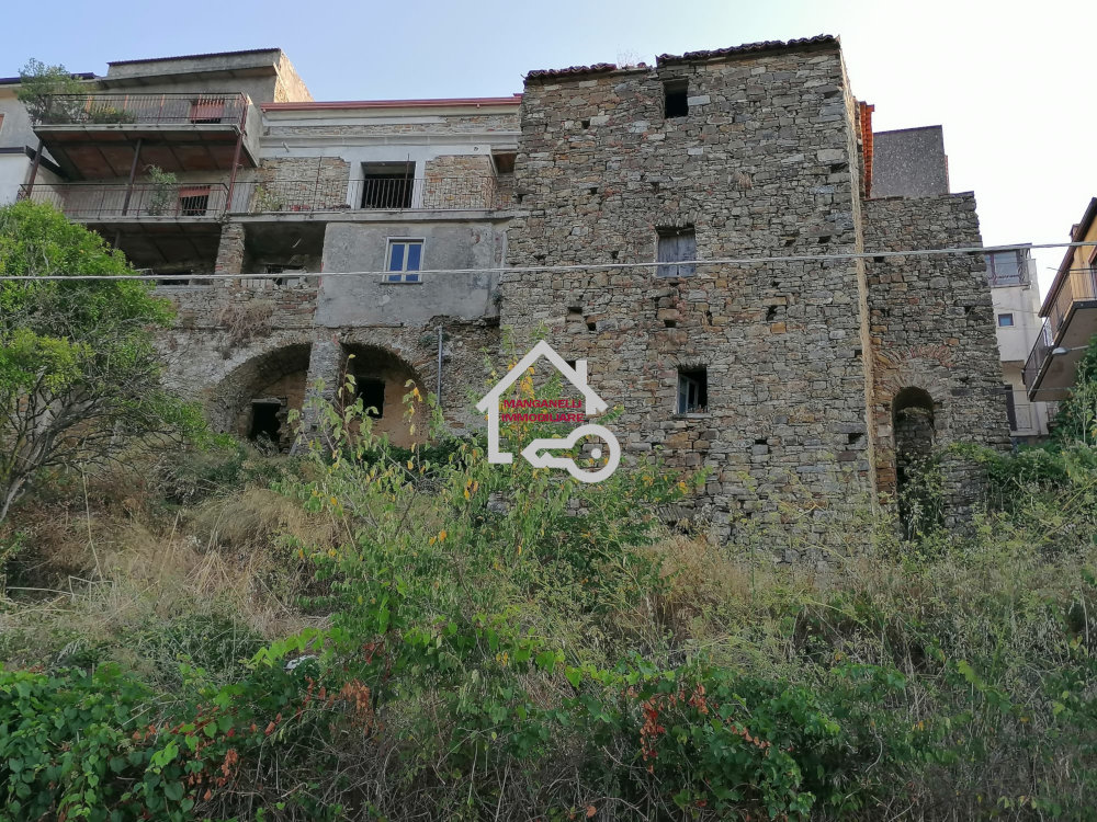 Palazzo storico in vendita a Cicerale in Corso Umberto I