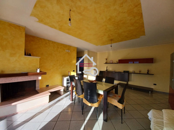 Appartamento con lastrico e garage in c/da Filette ad Omignano Scalo