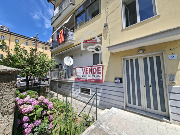 Appartamento con cantina e cortile in Piazza Della Repubblica ad Agropoli