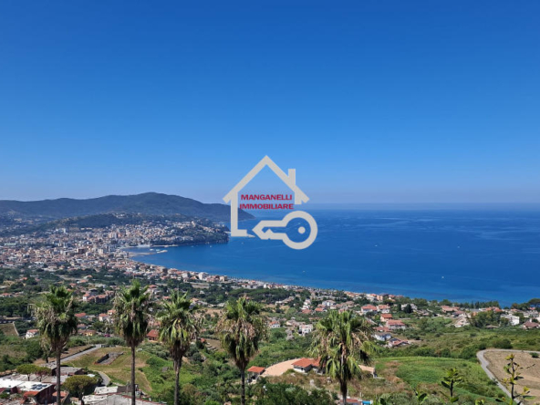 Trilocale vista mare con giardino in affitto ad Agropoli