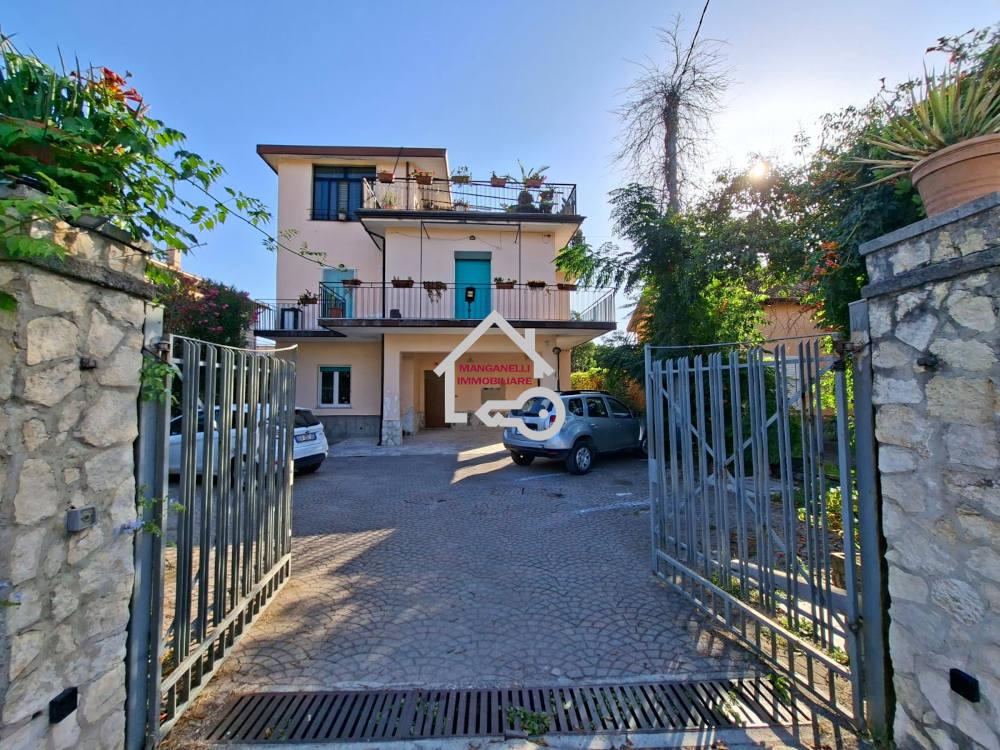 Appartamento in stabile signorile a pochi metri dal mare di Paestum
